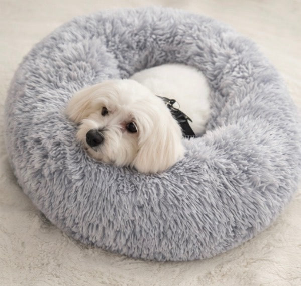 Calming Donut Bed – Ultra Soft Anti-Anxiety Plush Bed for Cats & Small Dogs (15”)